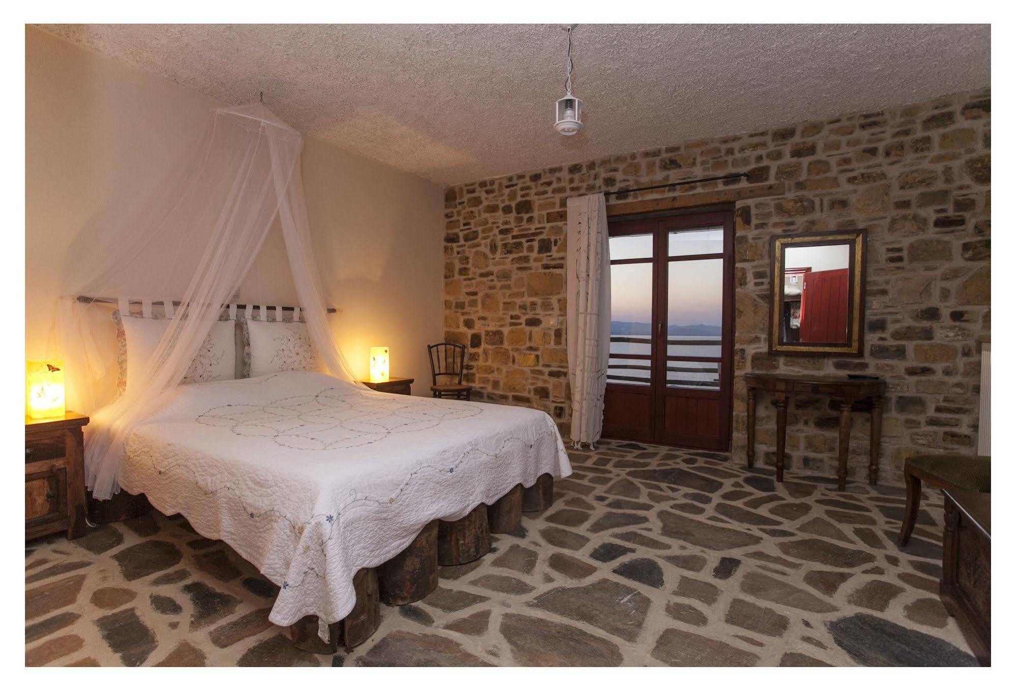 Ethaleia Hotel Moudhros Екстер'єр фото